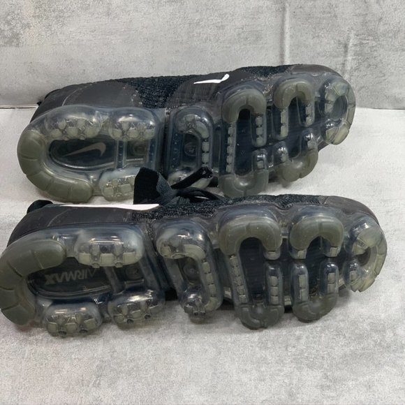 Nike Air Vapormax Flyknit 2 Black Mens Sneakers SZ - Picture 8 of 11